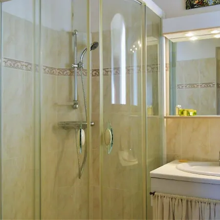 Maison Bormes-Les-Mimosas, 3 Pieces, 6 Personnes - Fr-1-251-410 *